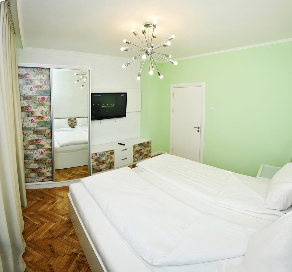 Chaika Apartment Varna Exterior photo