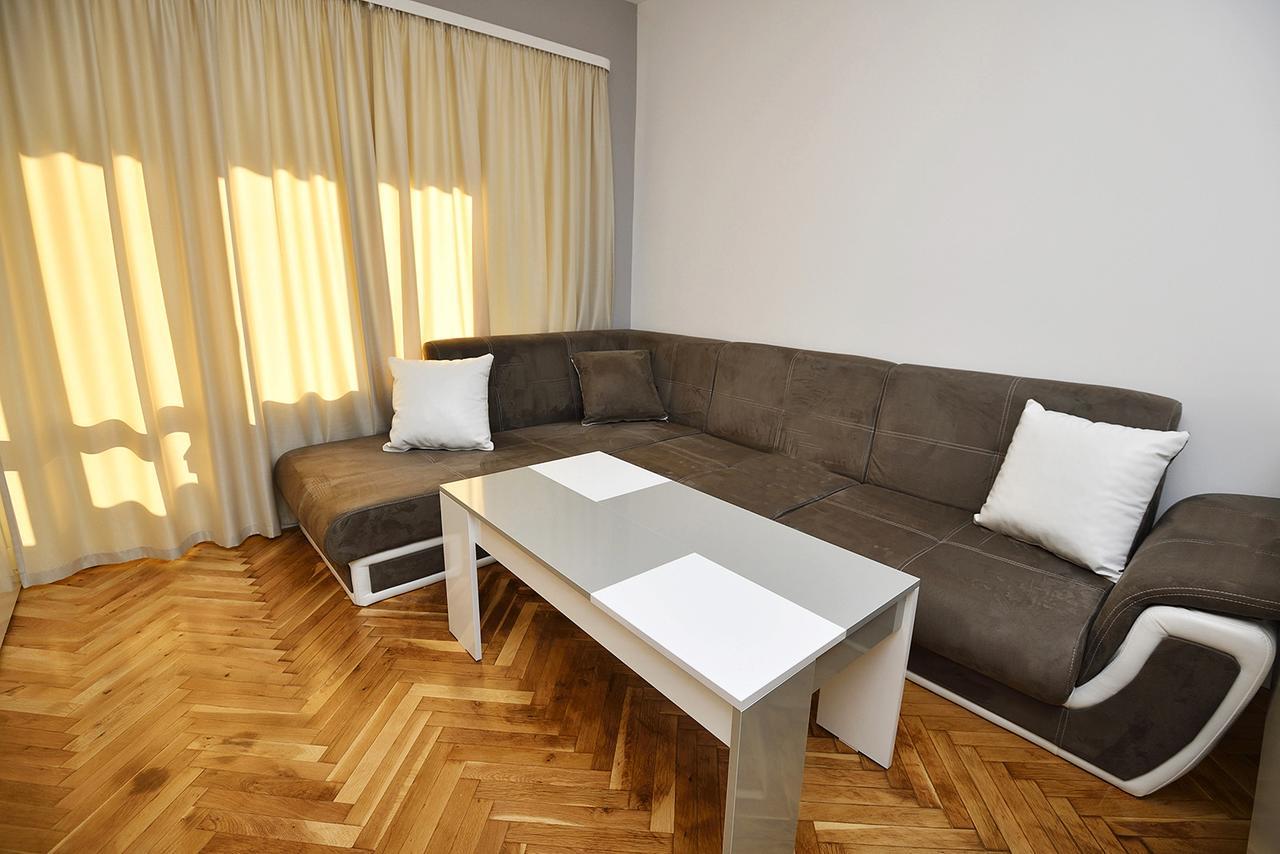 Chaika Apartment Varna Exterior photo