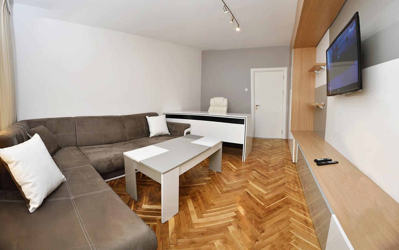 Chaika Apartment Varna Exterior photo